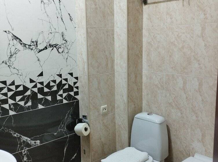 בית מלון כפרי Aeetes Palace