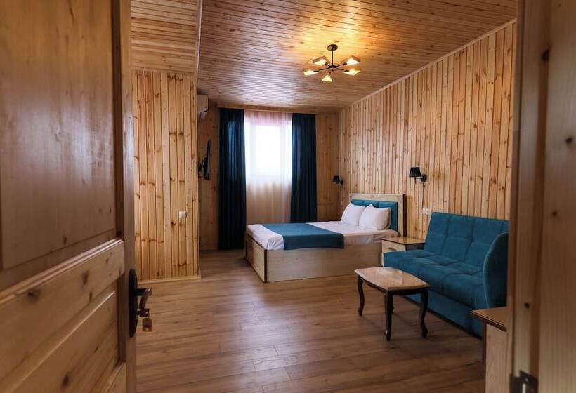 בית מלון כפרי Aeetes Palace