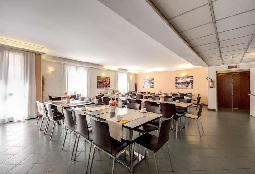 בית מלון כפרי Alba Roma