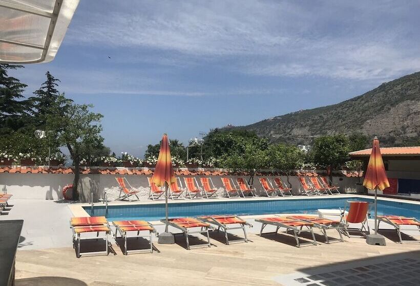 בית מלון כפרי Albatros