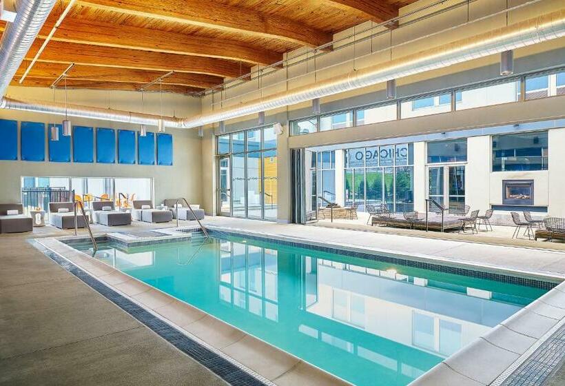 בית מלון כפרי Aloft Chicago O'Hare