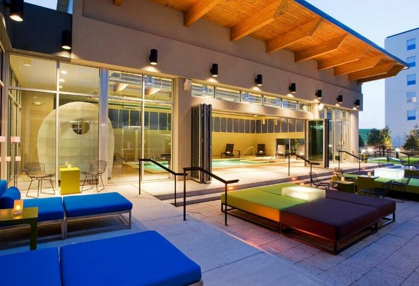 בית מלון כפרי Aloft Chicago O'Hare