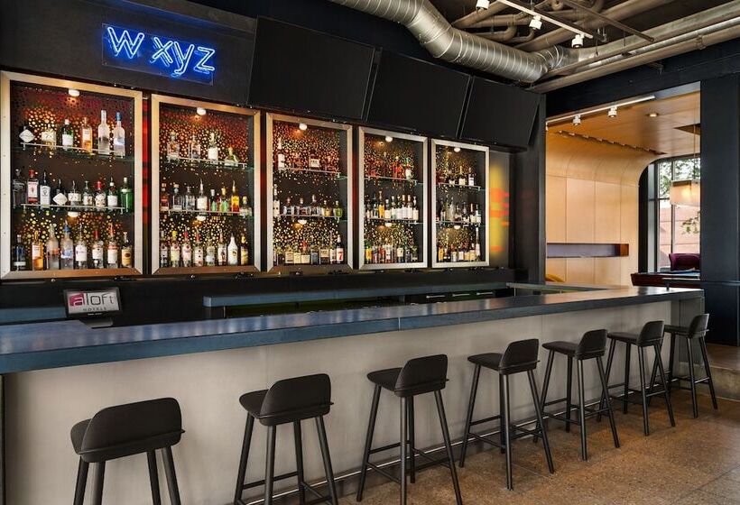 בית מלון כפרי Aloft Chicago O'Hare