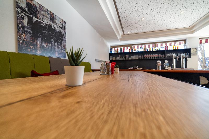 فندق Arion Airport