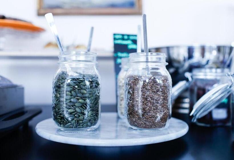 בית מלון כפרי Ariston