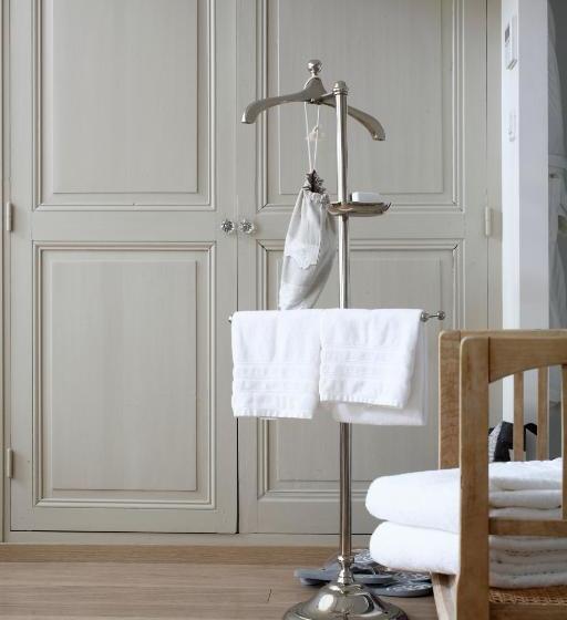 ホテル Auberge Du Paradis