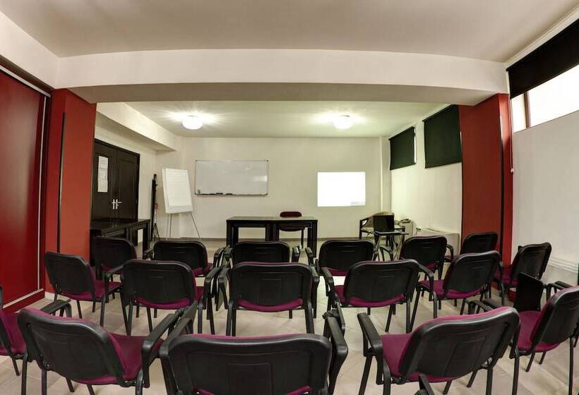 Avis Hotel By Ws Group