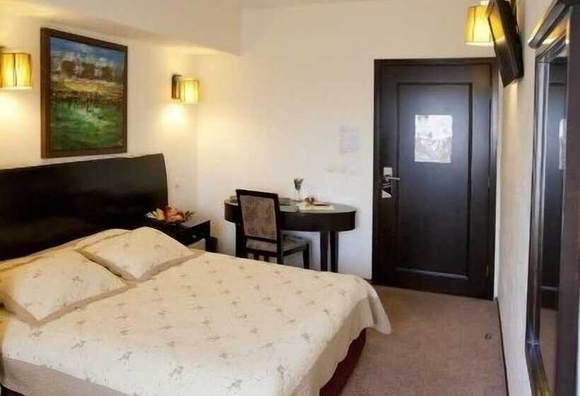 Avis Hotel By Ws Group