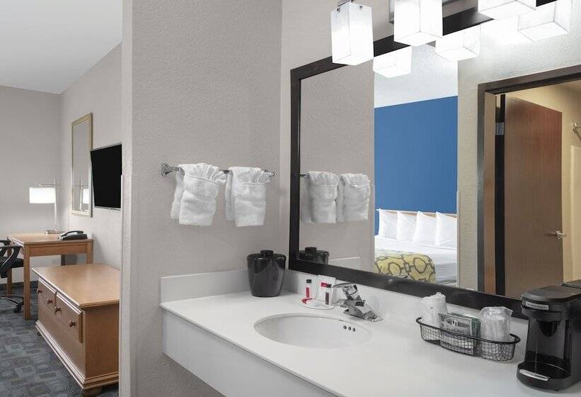 فندق Spark By Hilton Miami Doral