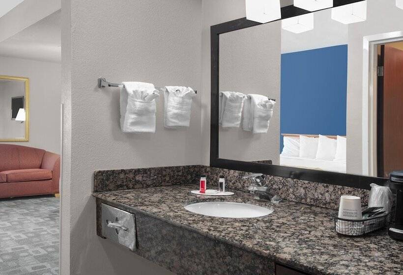 فندق Spark By Hilton Miami Doral