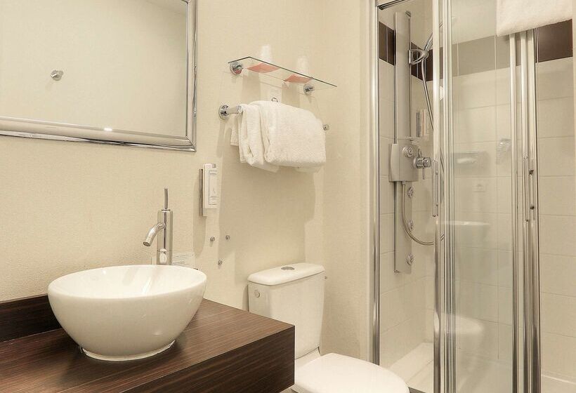 Отель Best Western Hôtel Brittany La Baule Centre & Plages