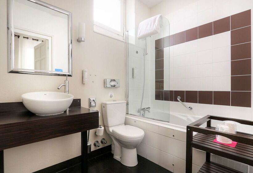 Отель Best Western Hôtel Brittany La Baule Centre & Plages