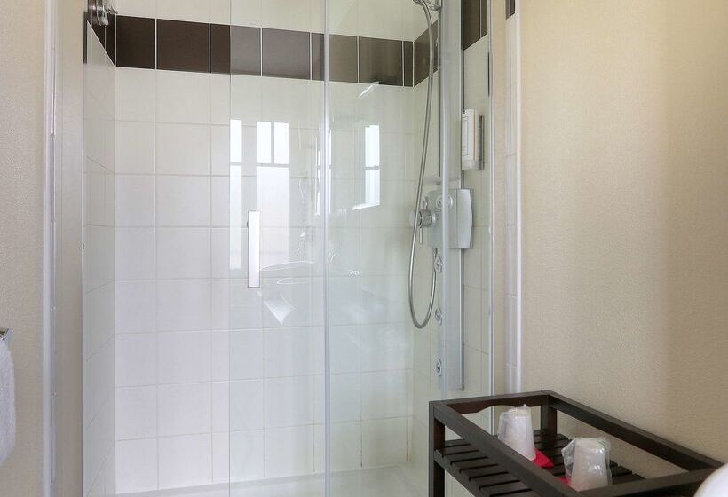 Отель Best Western Hôtel Brittany La Baule Centre & Plages