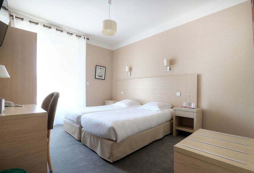 Отель Best Western Hôtel Brittany La Baule Centre & Plages