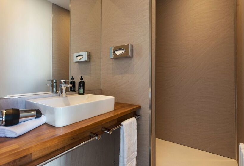 Best Western Hotel De La Plage Saint Marc Sur Mer