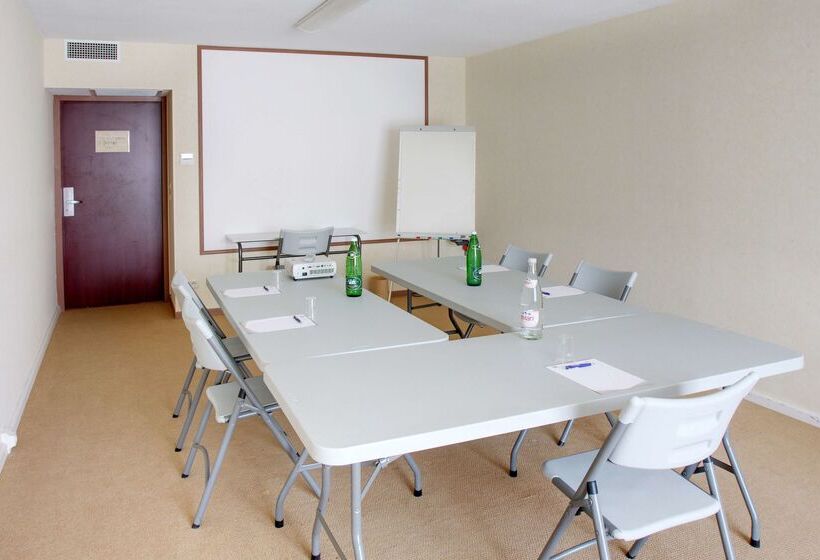 فندق Best Western Golf D'albon