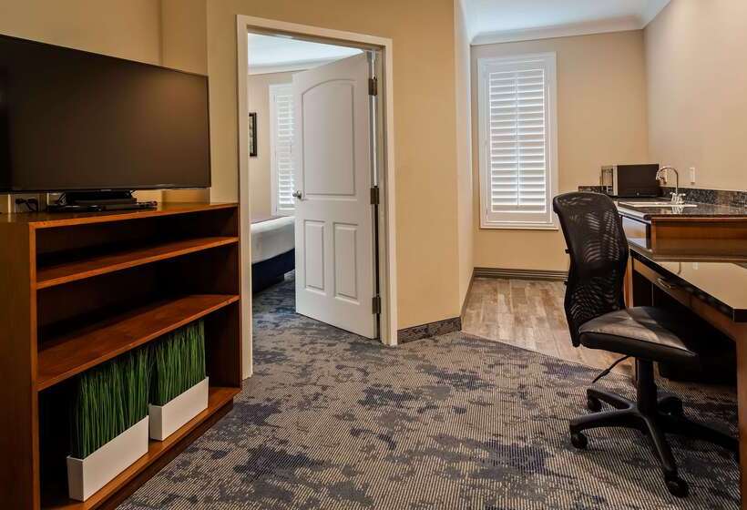 فندق Best Western Plus Avita Suites