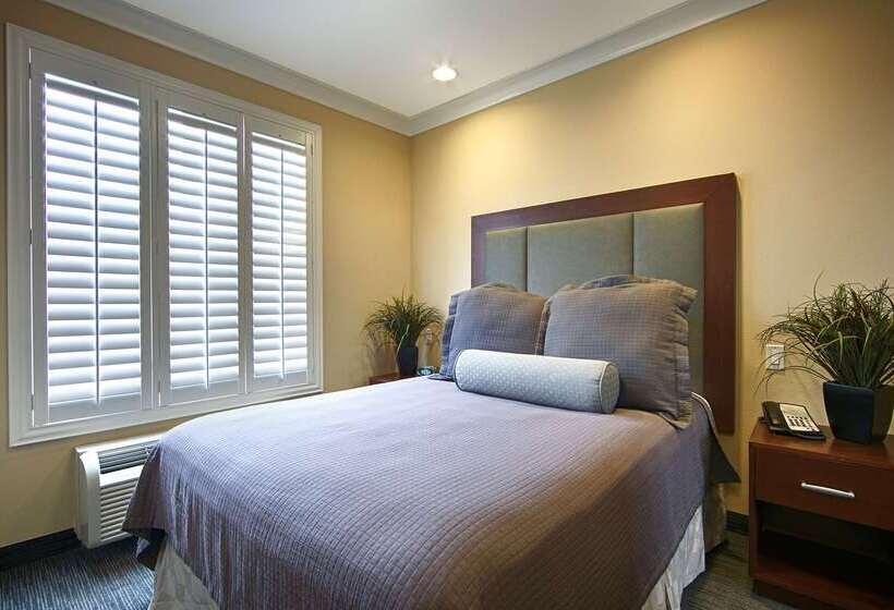 فندق Best Western Plus Avita Suites