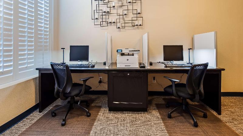 فندق Best Western Plus Avita Suites