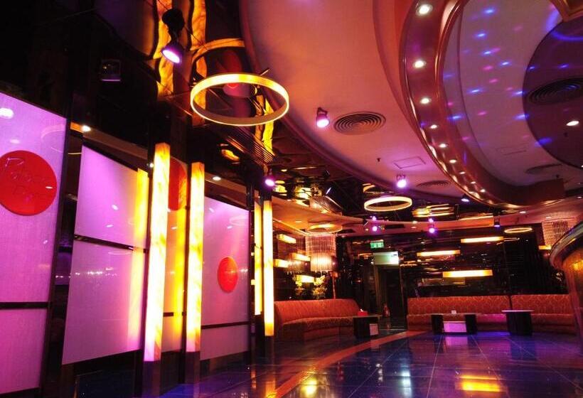 هتل Beverly Plaza