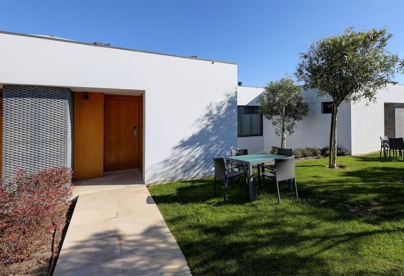 Отель Bom Sucesso Resort