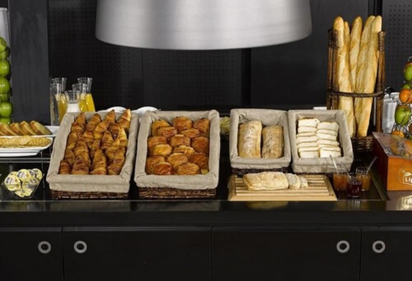 Отель Campanile Deauville  Saint Arnoult