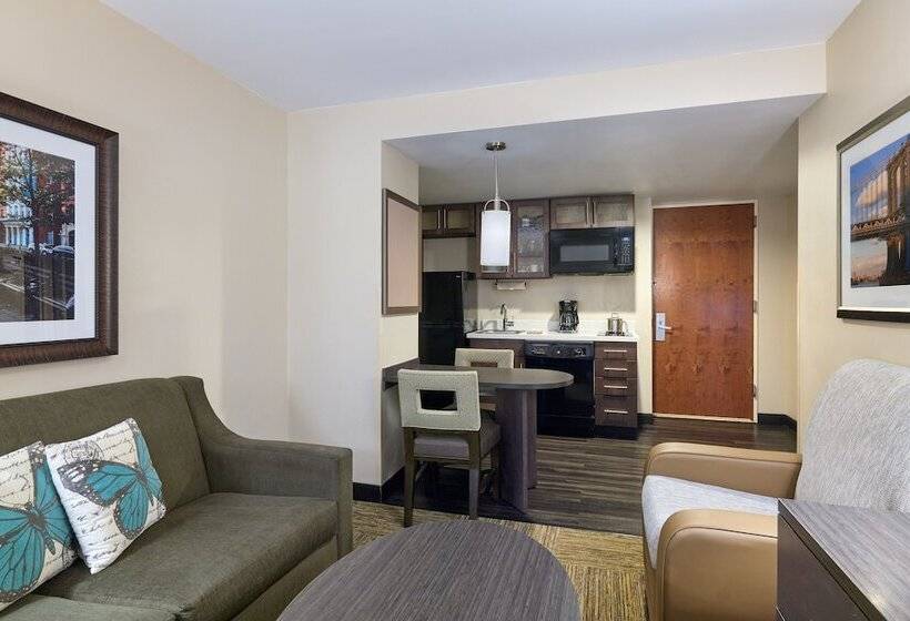 호텔 Candlewood Suites Nyc  Times Square, An Ihg