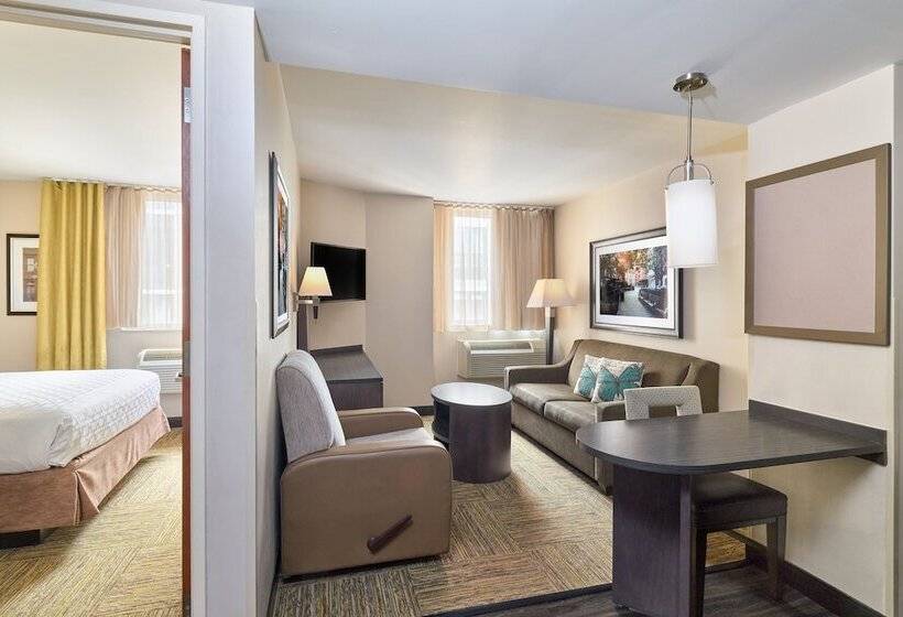 호텔 Candlewood Suites Nyc  Times Square, An Ihg