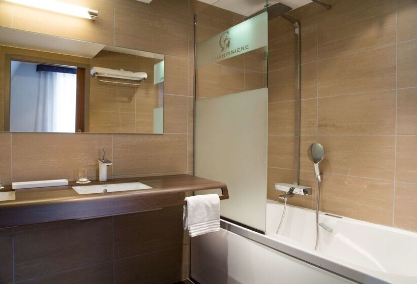 호텔 Domaine La Charpinière, The Originals Collection