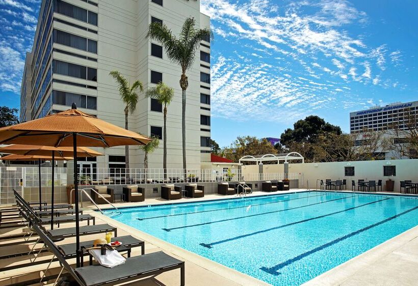 هتل Doubletree By Hilton Lax El Segundo