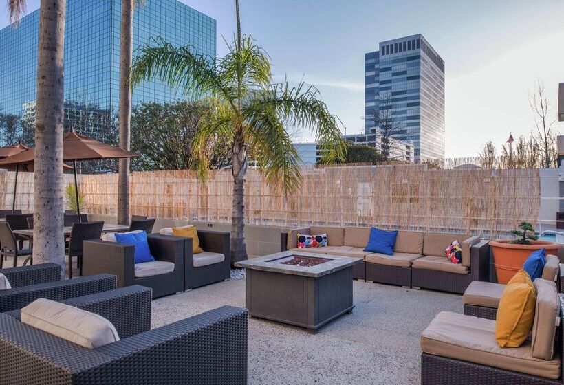 هتل Doubletree By Hilton Lax El Segundo