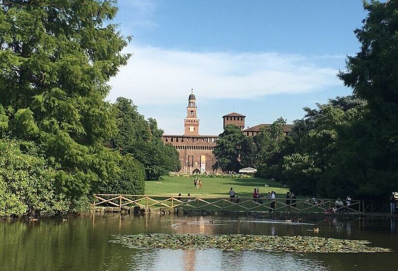 هتل Doubletree By Hilton Milan