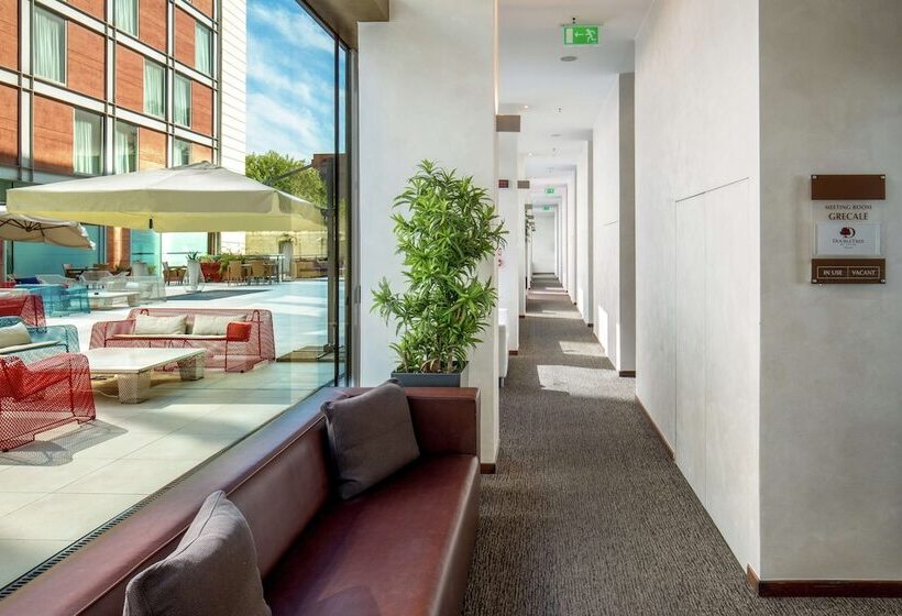 هتل Doubletree By Hilton Milan