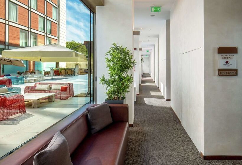 هتل Doubletree By Hilton Milan