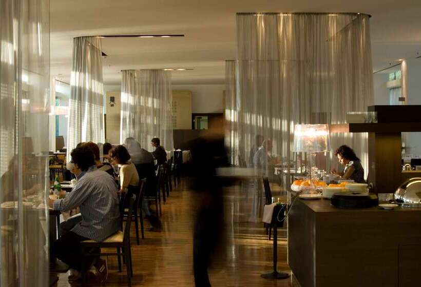 酒店 Doubletree By Hilton Milan