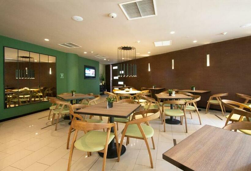 בית מלון כפרי Estelar Blue