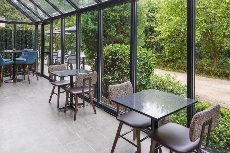 Отель Four Points By Sheraton Chicago Schaumburg