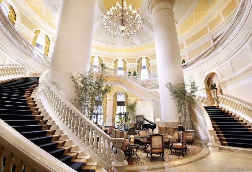 Four Seasons Hotel Macao