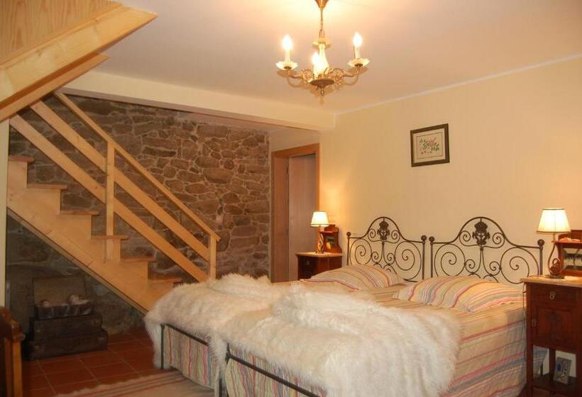 בית מלון כפרי Outros Tempos   Turismo De Aldeia