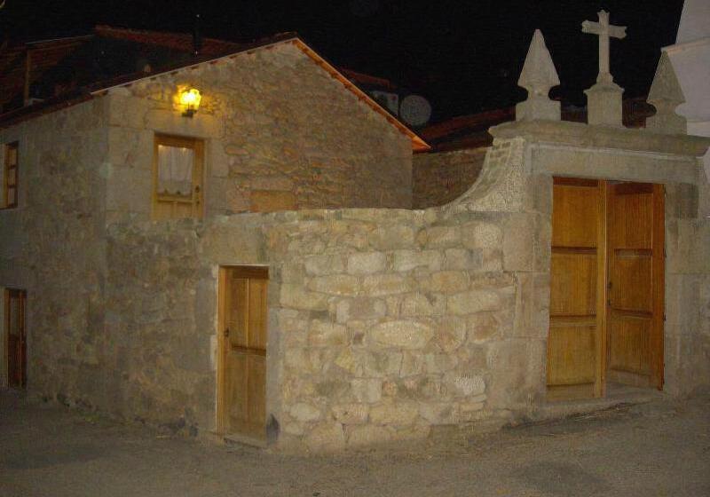 בית מלון כפרי Outros Tempos   Turismo De Aldeia