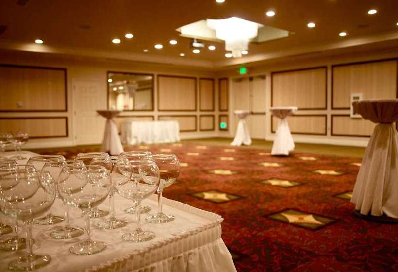 هتل Hilton Garden Inn San Diego Del Mar