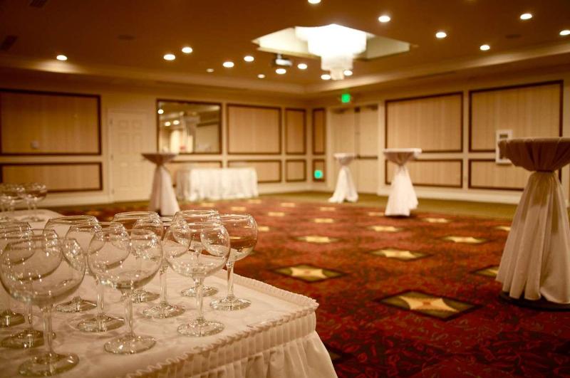 ホテル Hilton Garden Inn San Diego Del Mar