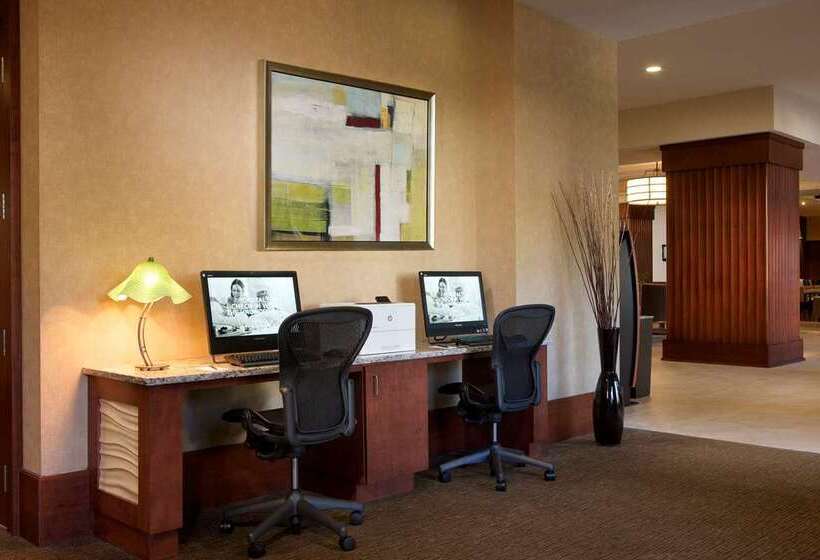 فندق Hilton Grand Vacations Club Las Palmeras Orlando