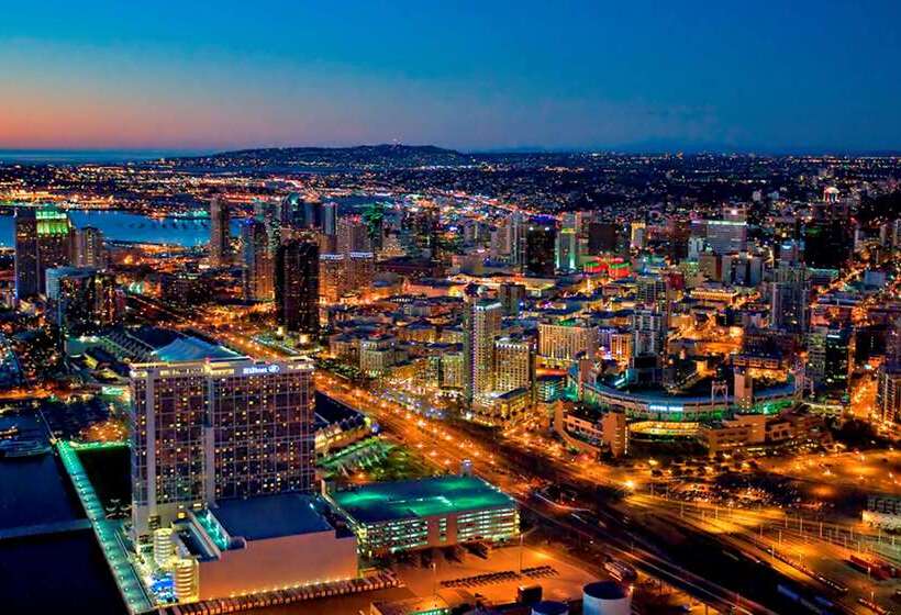 فندق Hilton San Diego Bayfront