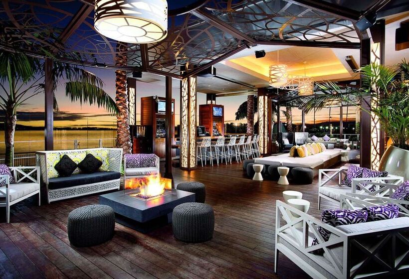 هتل Hilton San Diego Bayfront