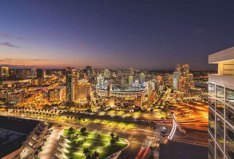 فندق Hilton San Diego Bayfront