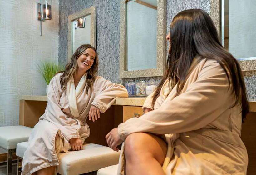 هتل Hilton San Diego Bayfront