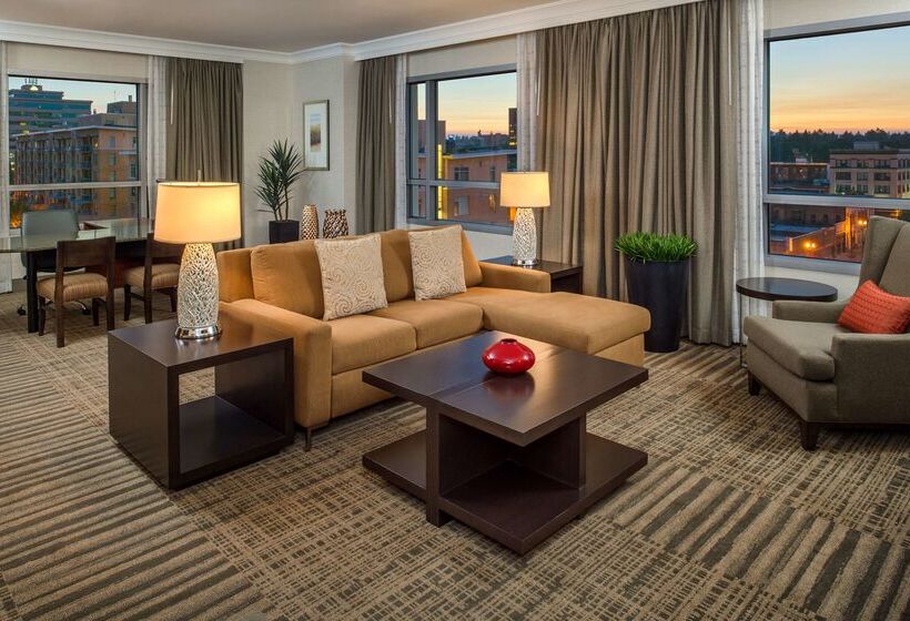 Отель Hilton Vancouver Washington