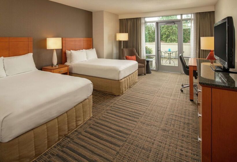 Отель Hilton Vancouver Washington