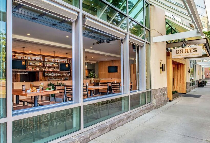 Отель Hilton Vancouver Washington